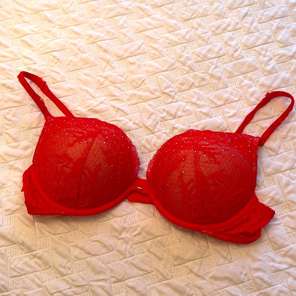 Red mesh bra - Picture 3 of 7
